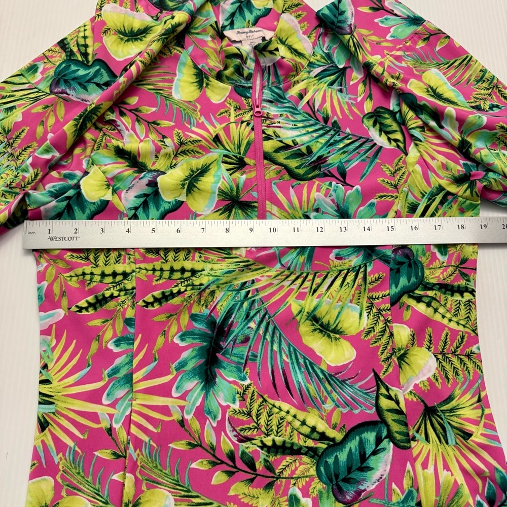 Tommy Bahama Golf Women’s Pink Green Tropical Floral Quarter Zip Top Large - Picture 6 of 8